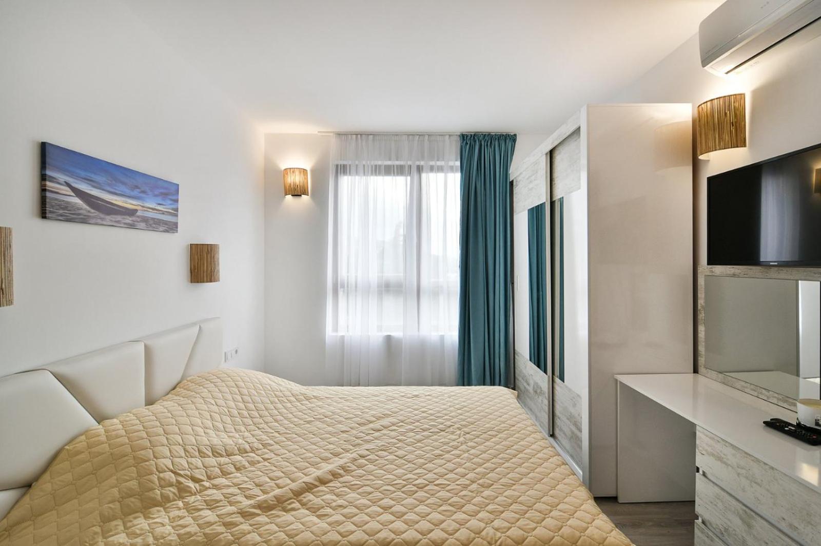 Boutique Golden Sands *